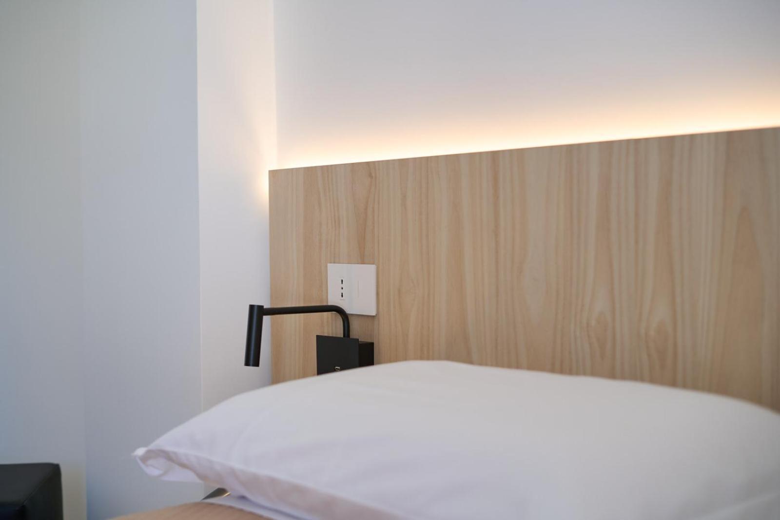 Kepos Bronte Hotell Exteriör bild