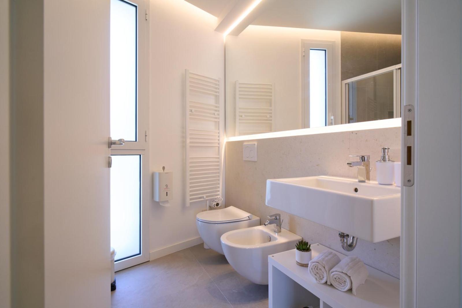 Kepos Bronte Hotell Exteriör bild
