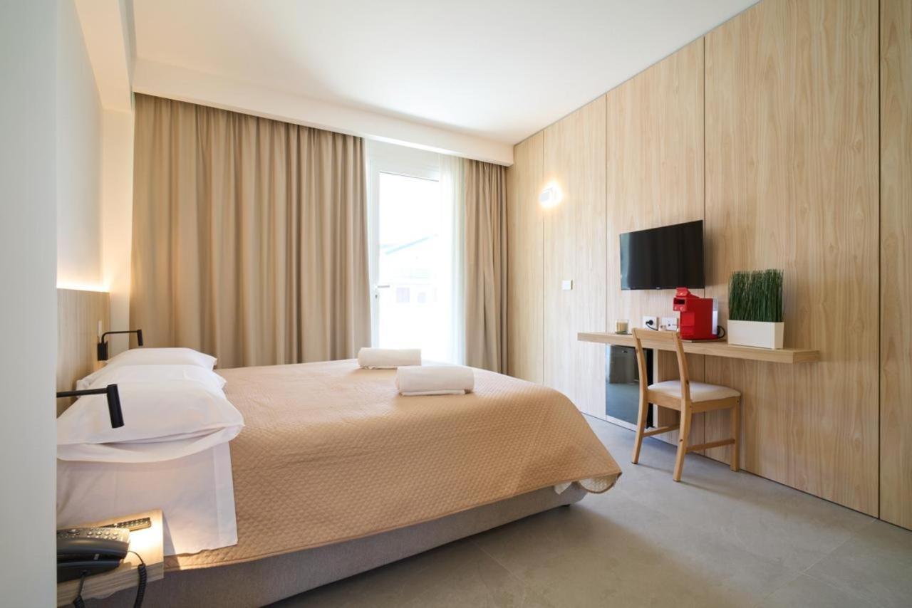 Kepos Bronte Hotell Exteriör bild